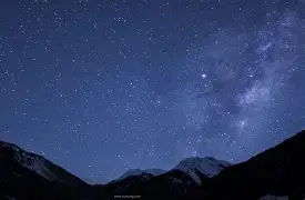 星辰联盟迎战星火战魂，完成三杀，直播间破纪录