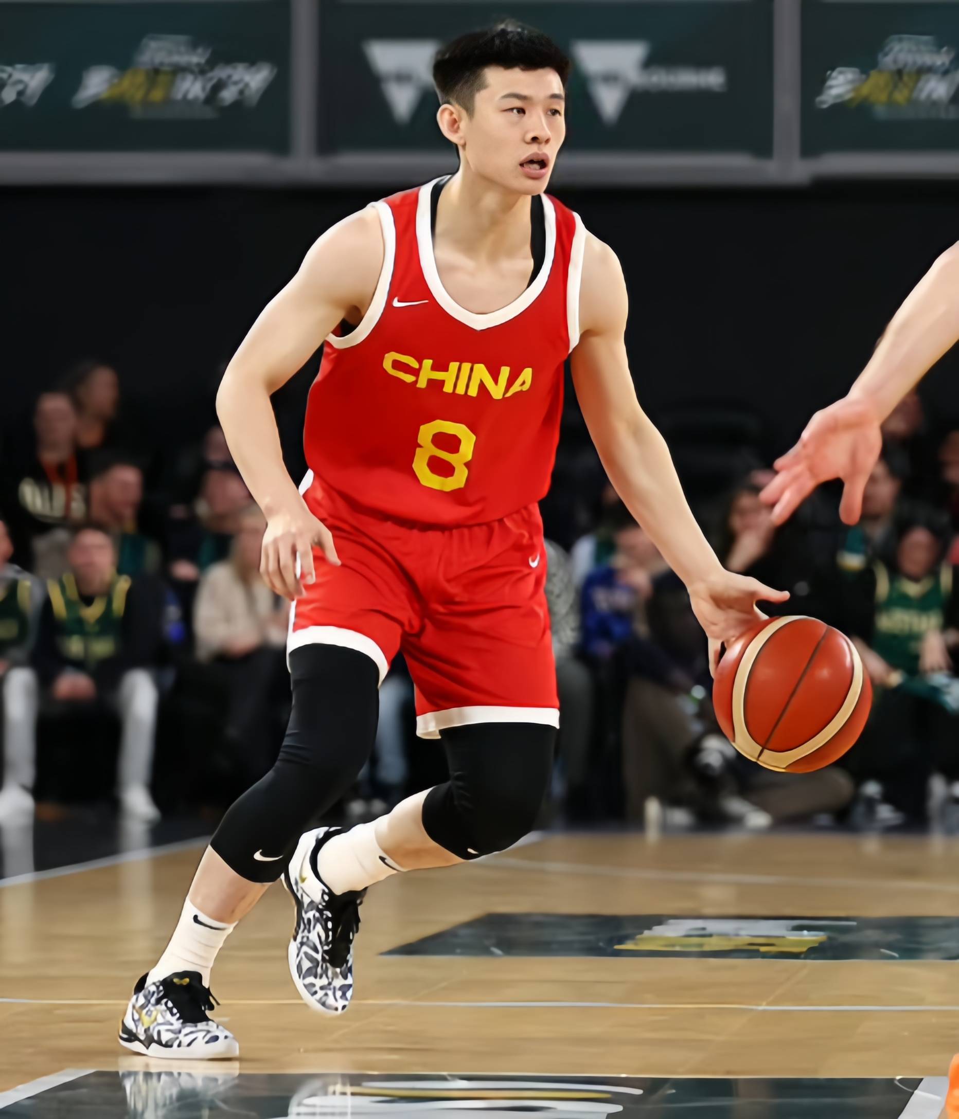 开云体育入口-中国男篮大胜蒙古胡金秋20分廖三宁13+9的简单介绍